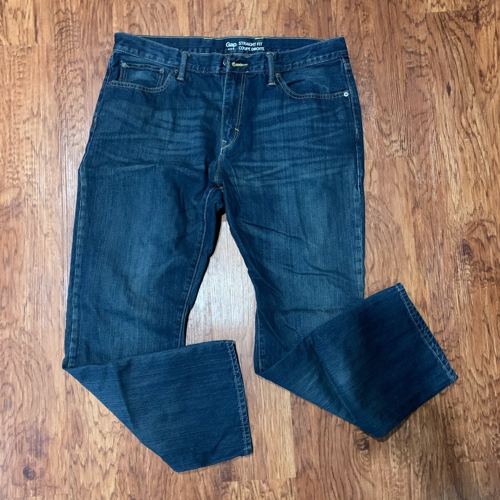 GAP Straight Fit Jeans 38x30